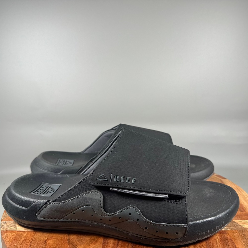 Reef Swell Cruiser Slide Men 10 Black Bottle Opener Nitrogen Infused Sandals